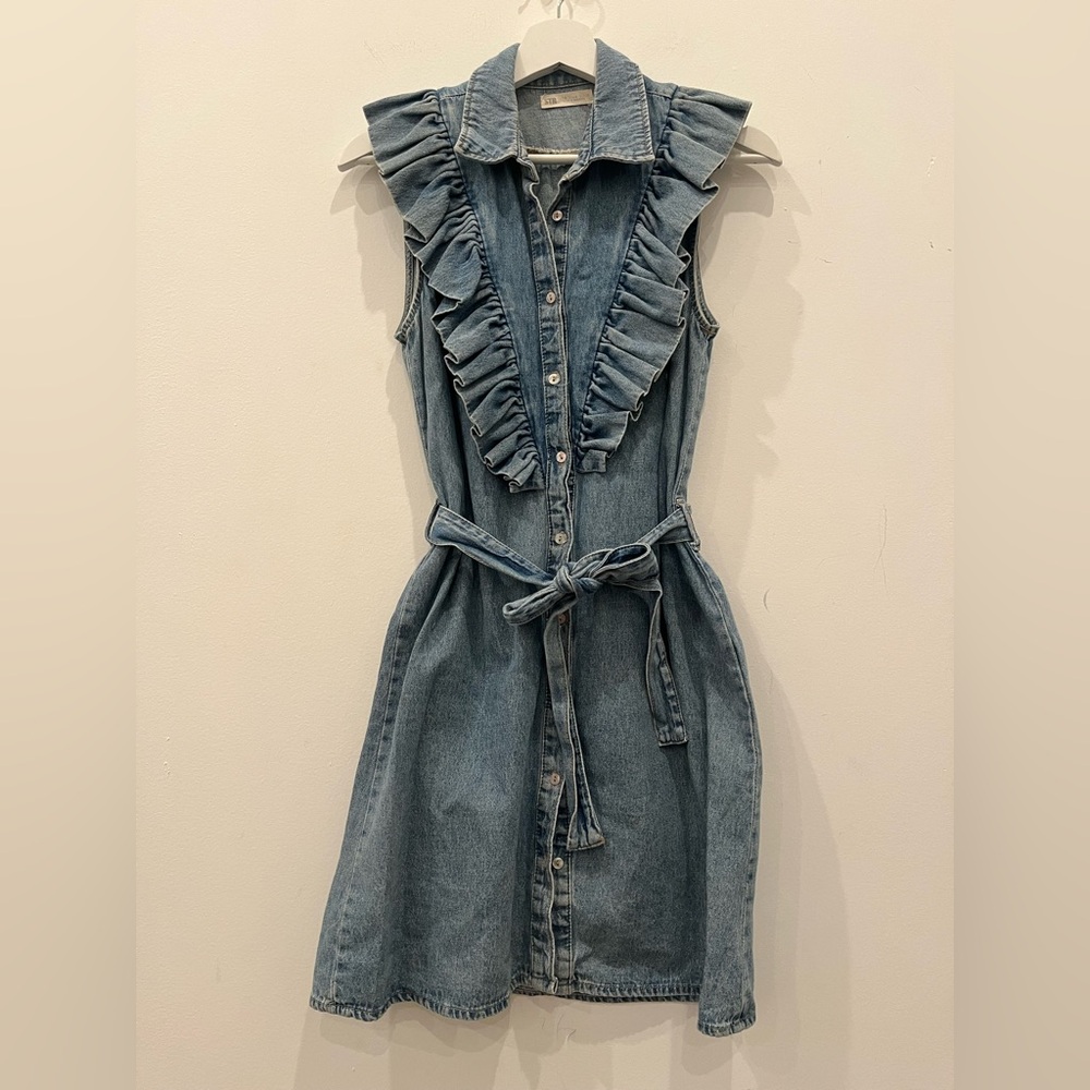 Stradivarius Denim Mini Belted shirt dress w/ruffle Boho Retro sz M flutter slee - Picture 1 of 6